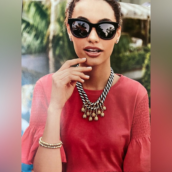 Stella & Dot Kalani Statement Necklace - Picture 8 of 11